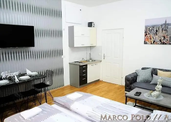 Markopolo Apartments